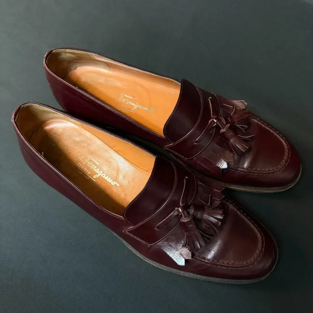 Men's Salvatore Ferragamo burgundy Kiltie Tasseled Loafers Size 9.5 uh25938 g 25